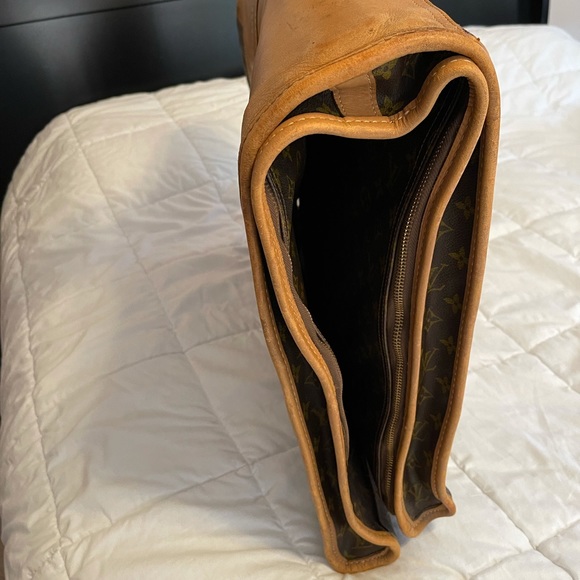 Vintage Louis Vuitton Garment Bag - Picture 5 of 6